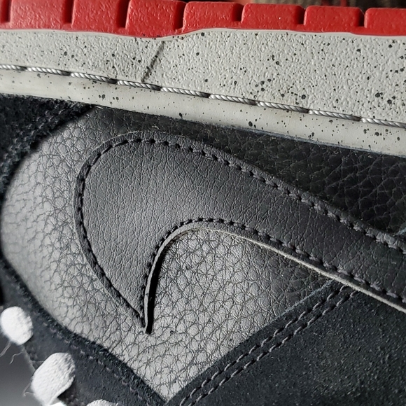 NIKE SB DUNK LOW PRO BLACK CEMENT - Picture 11 of 12